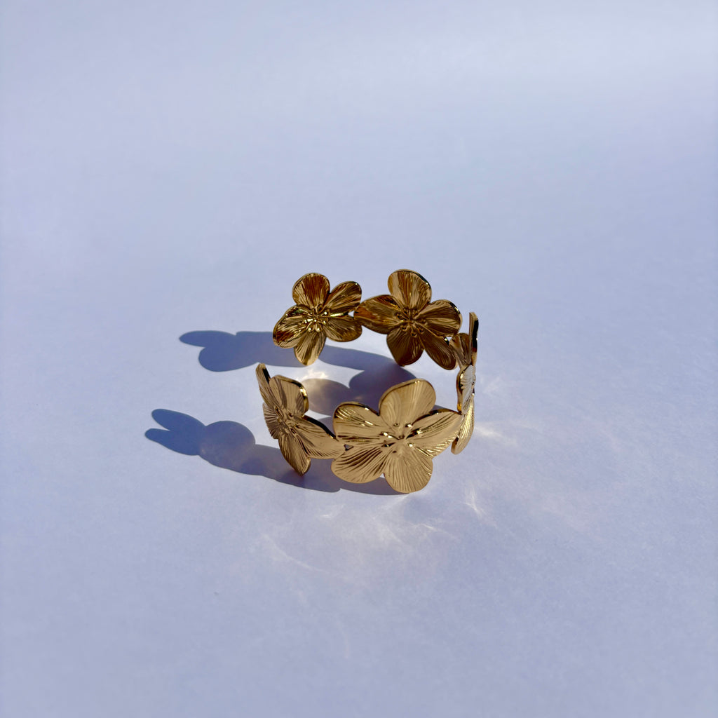 Bracelet Eclat floral -Bracelet doré fleurs ajustable en acier inoxydable Mavdorel