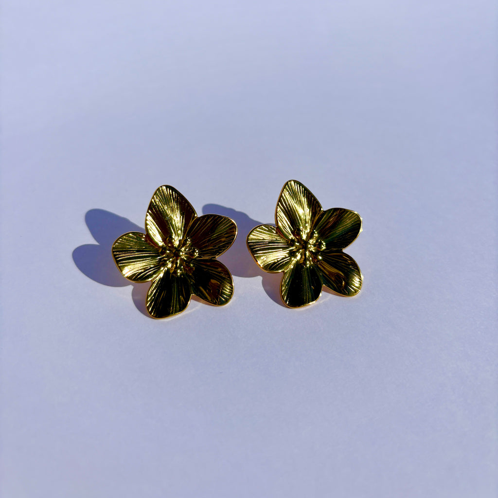 Boucles d’oreille Floral - dorées à clip en acier inoxydable