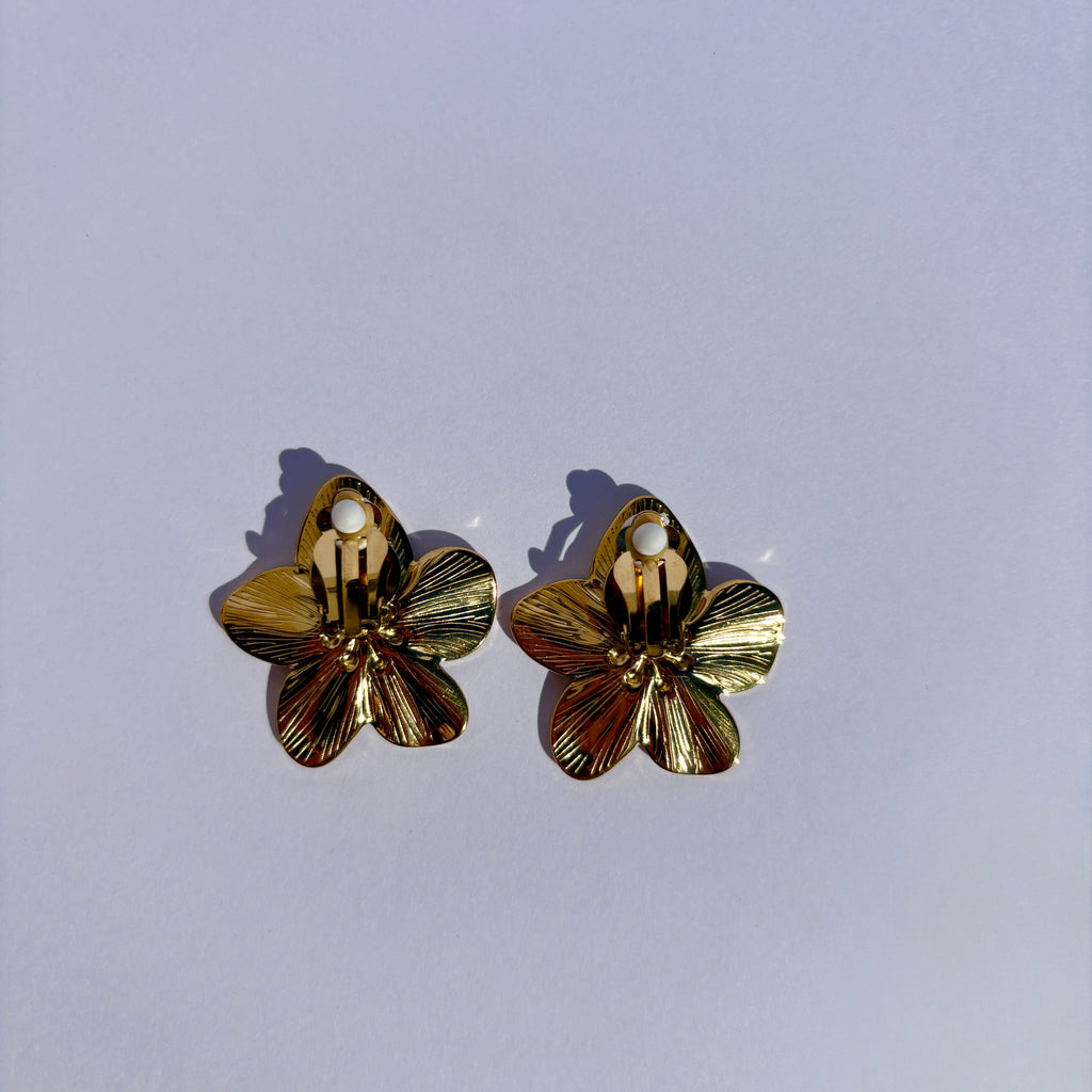 Boucles d’oreille Floral - dorées à clip en acier inoxydable