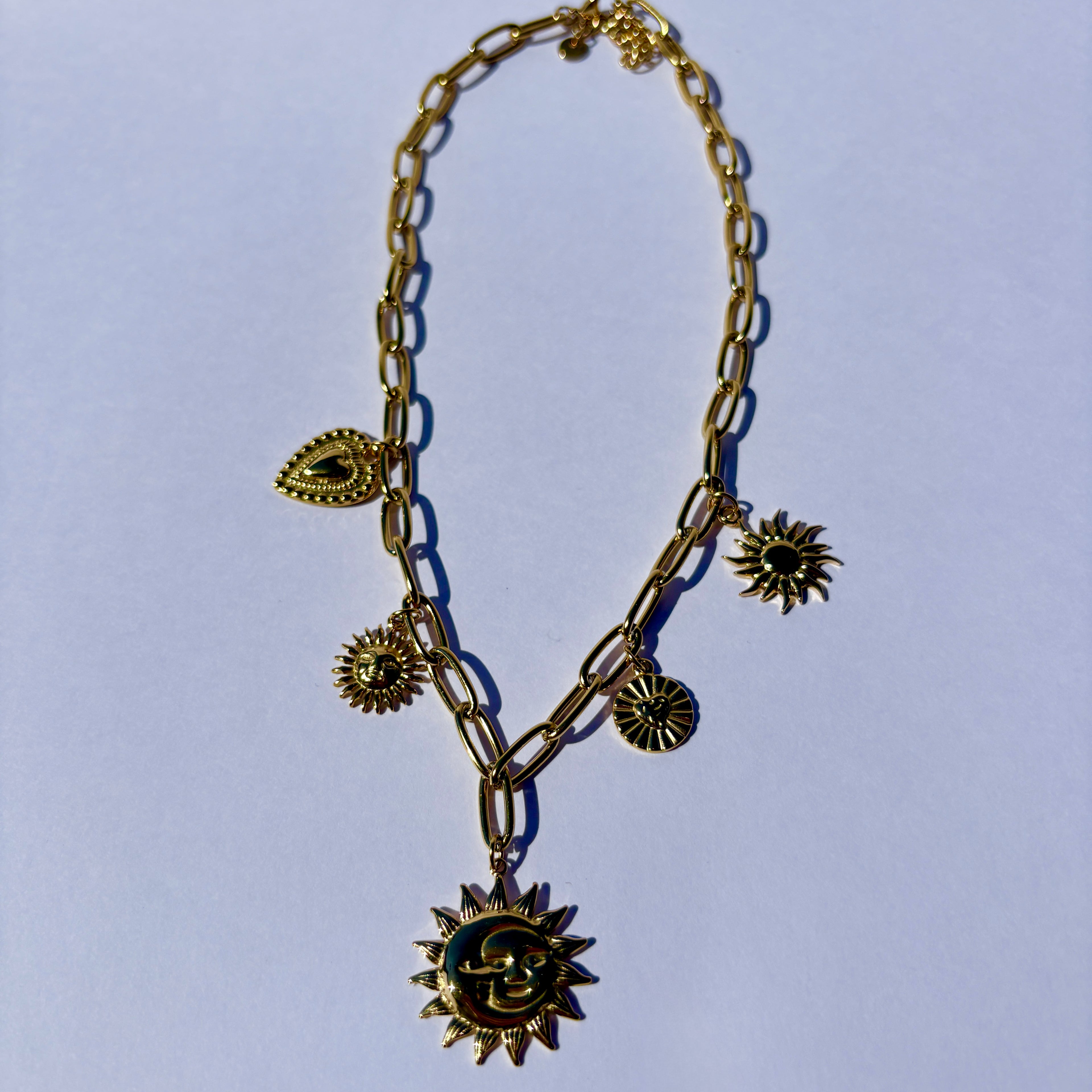 Collier Eclat solaire- collier doré en acier inoxydable avec pendentifs
