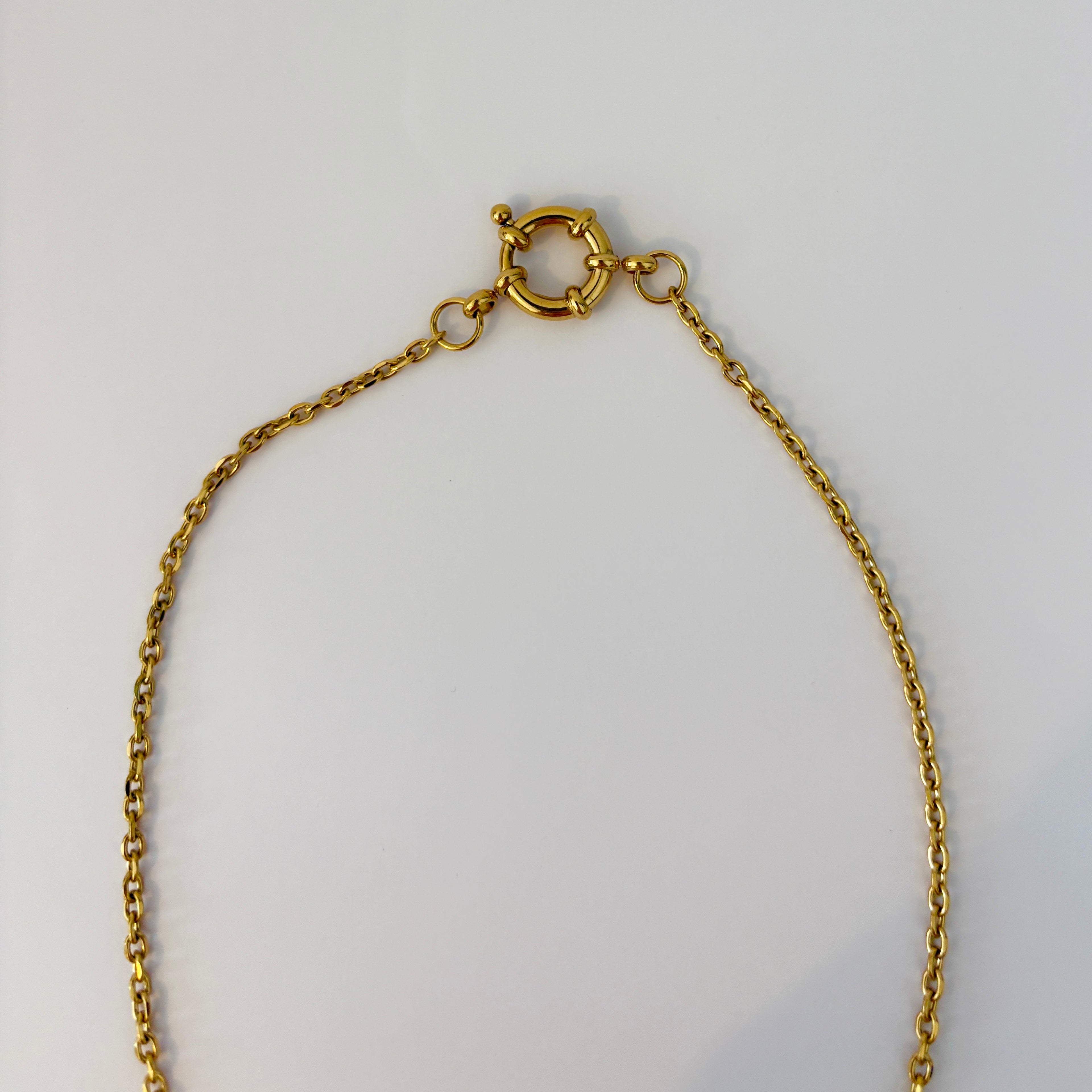 Collier Eclat Perlé -Chaine doré avec perle d'eau douce suspendue en acier inoxydable -Fait main