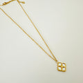 Collier fleur nacre doré en acier inoxydable