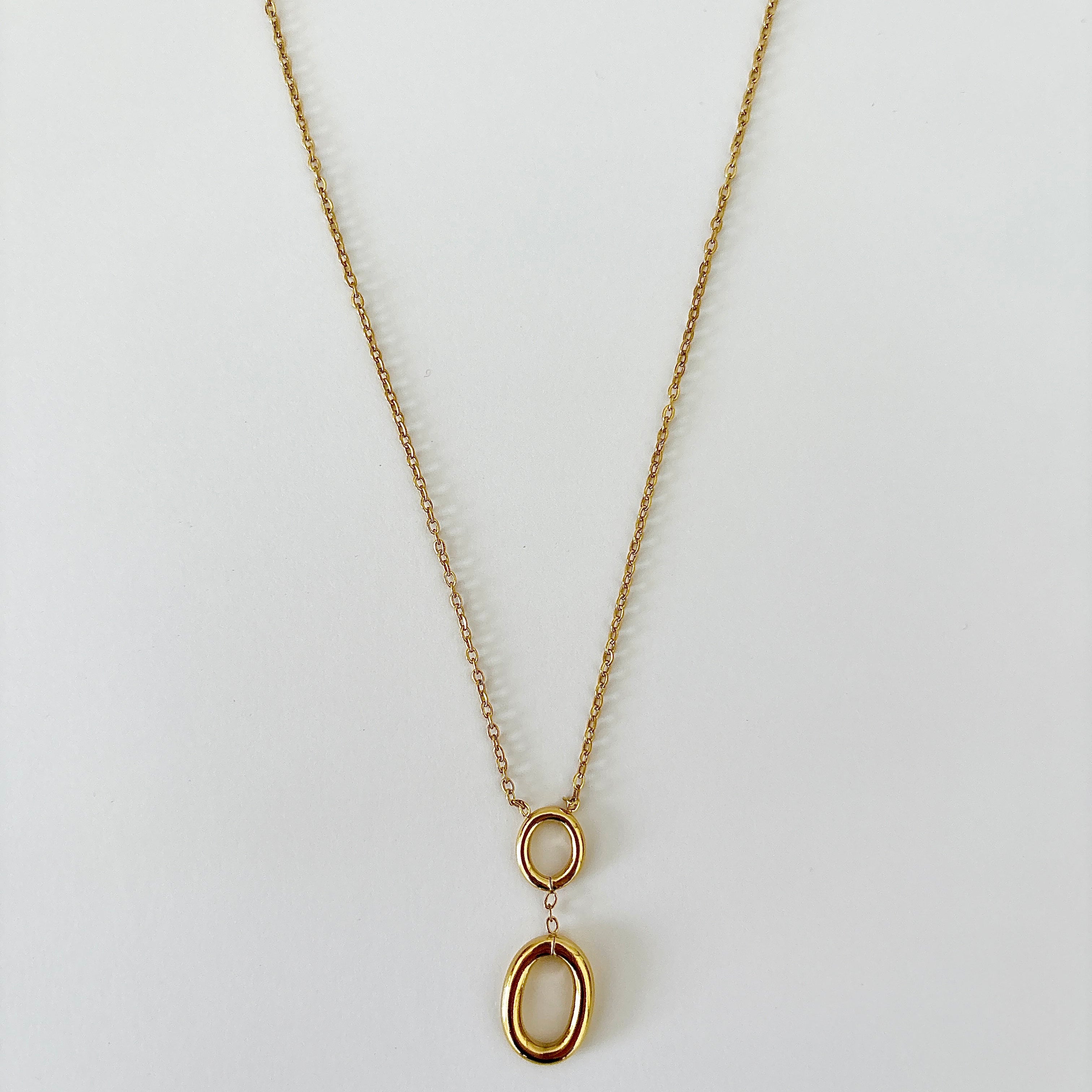 Collier Duo Ovale - chaîne dorée en acier inoxydable avec 2 anneaux
