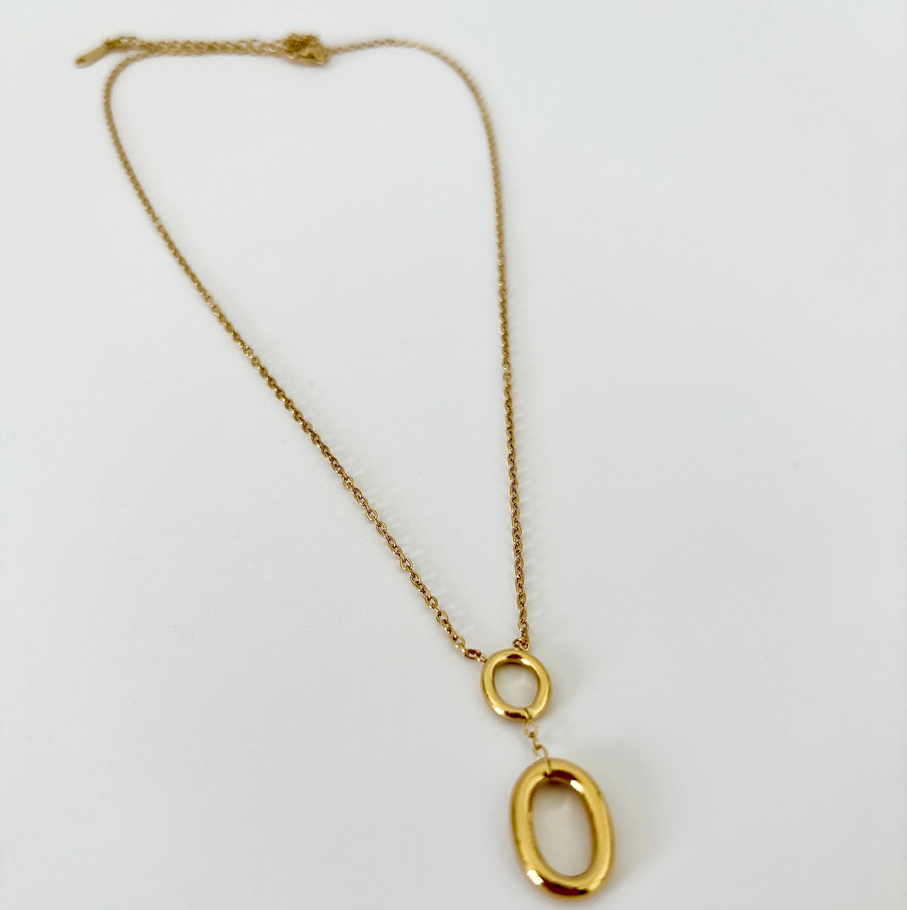 Collier Duo Ovale - chaîne dorée en acier inoxydable avec 2 anneaux
