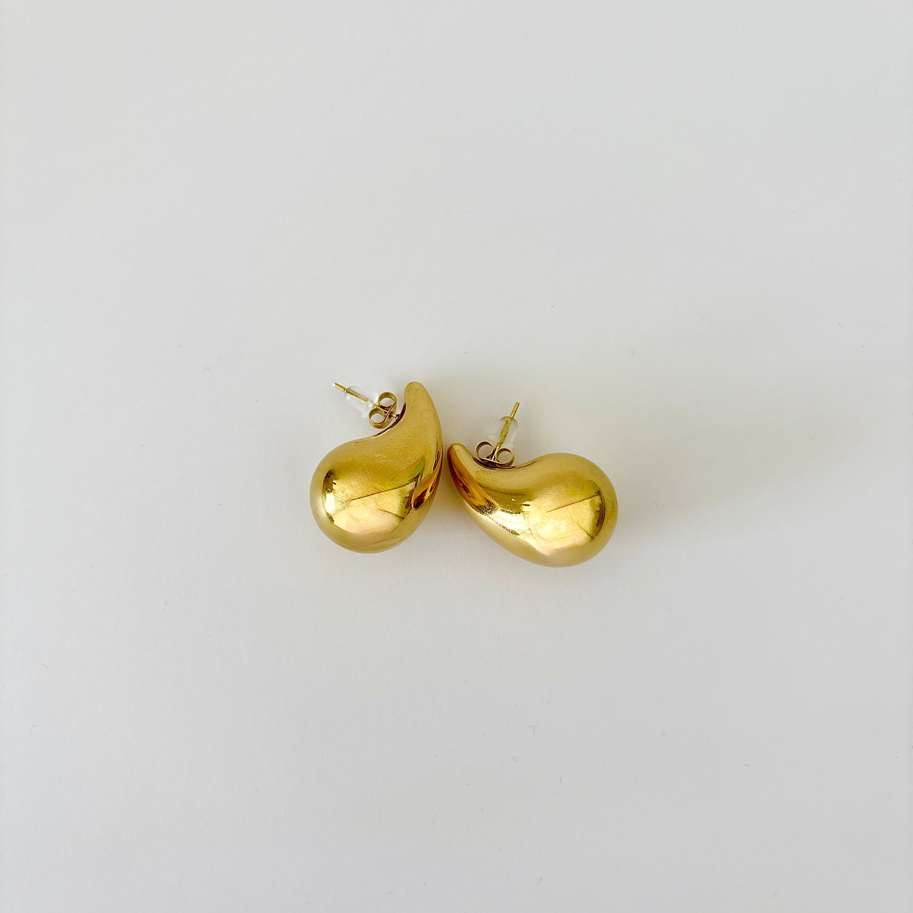 Boucles d’oreilles Goutte Dorée - en acier inoxydable