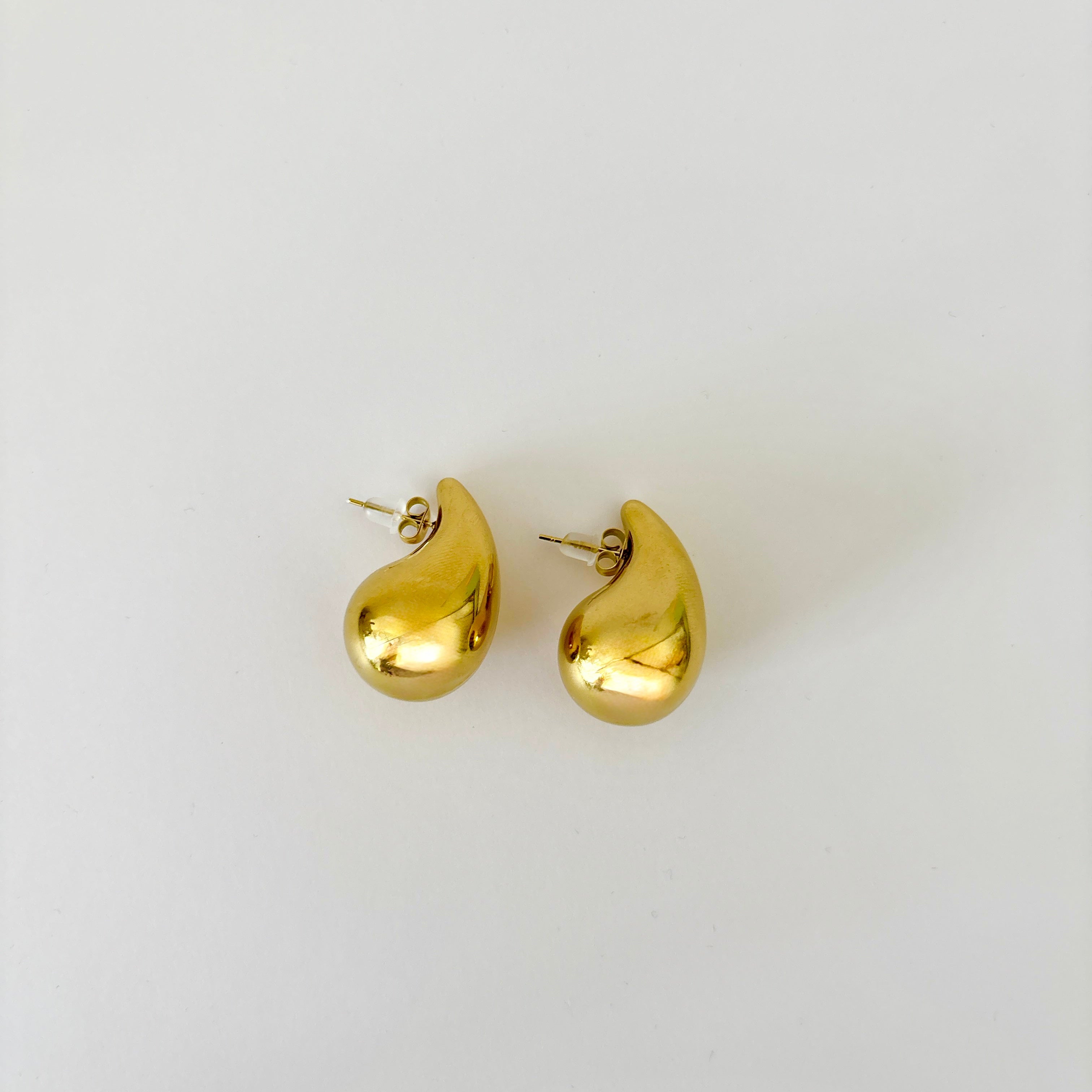 Boucles d’oreilles Goutte Dorée - en acier inoxydable